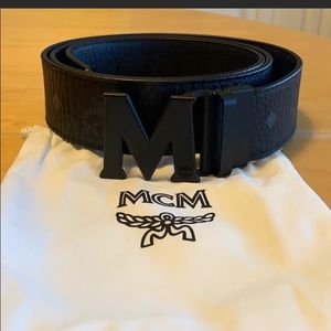 MCM Clause Reversible Belt